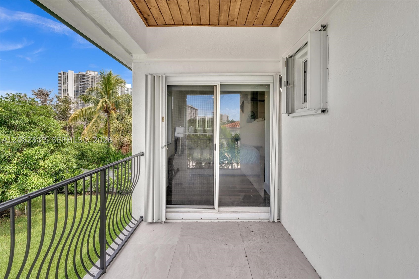 2521 Center Ave Fort Lauderdale, FL 33305