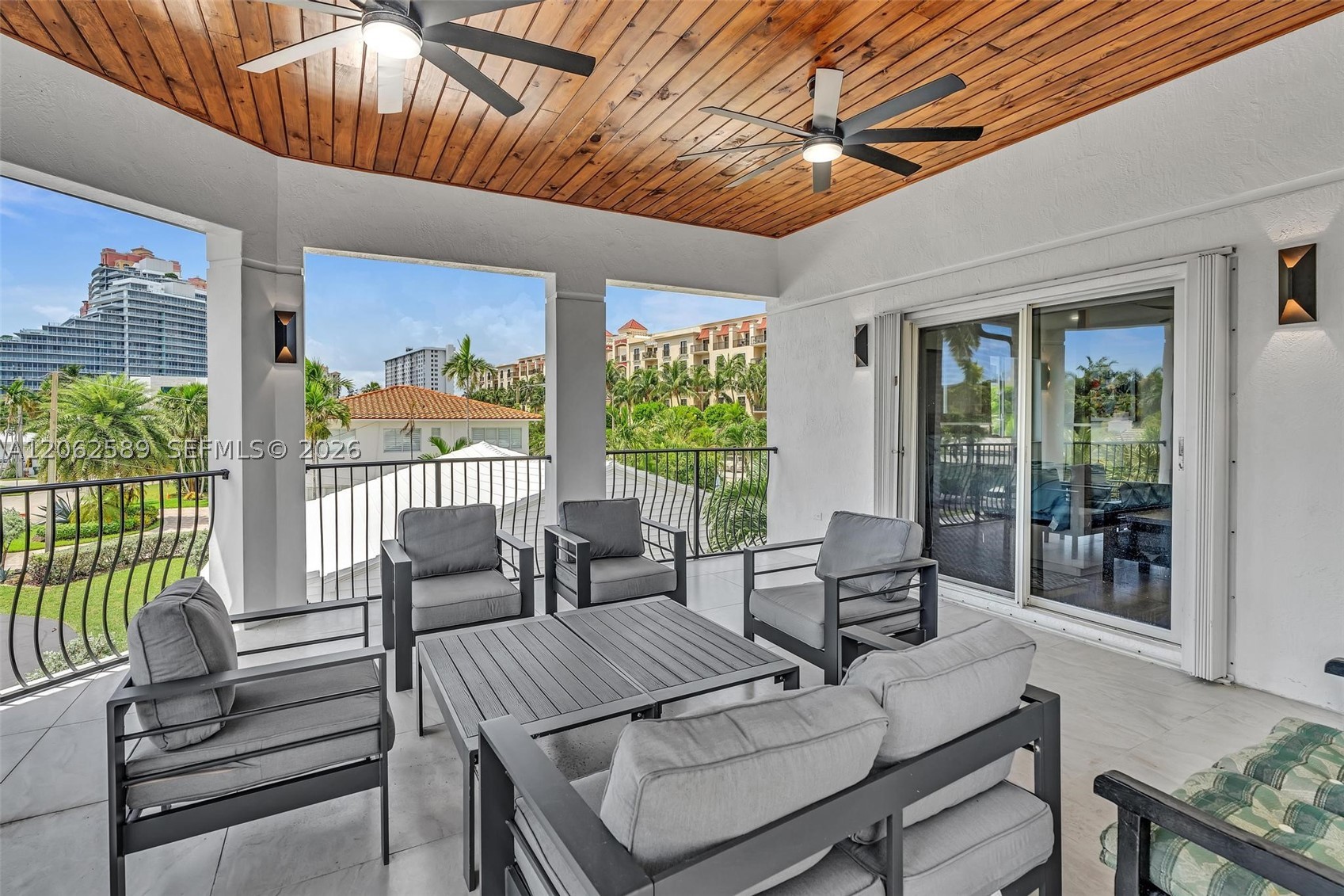2521 Center Ave Fort Lauderdale, FL 33305