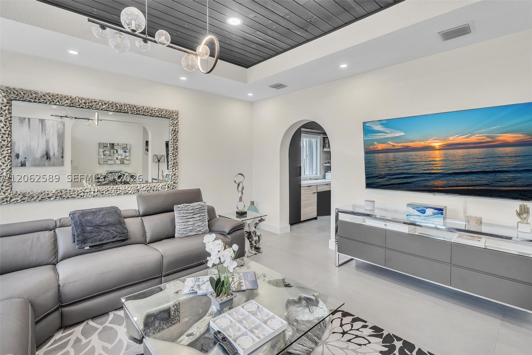 2521 Center Ave Fort Lauderdale, FL 33305