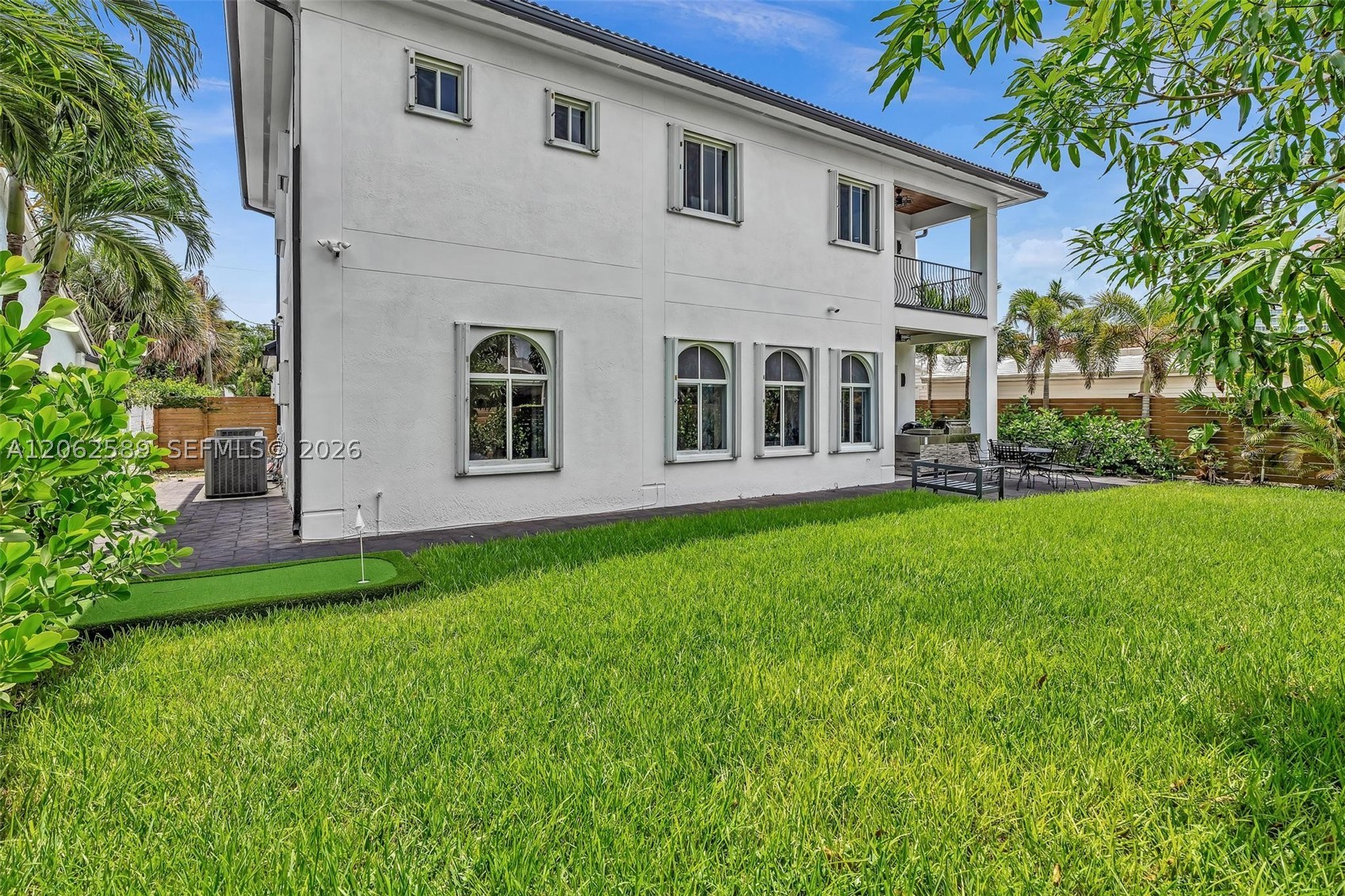 2521 Center Ave Fort Lauderdale, FL 33305