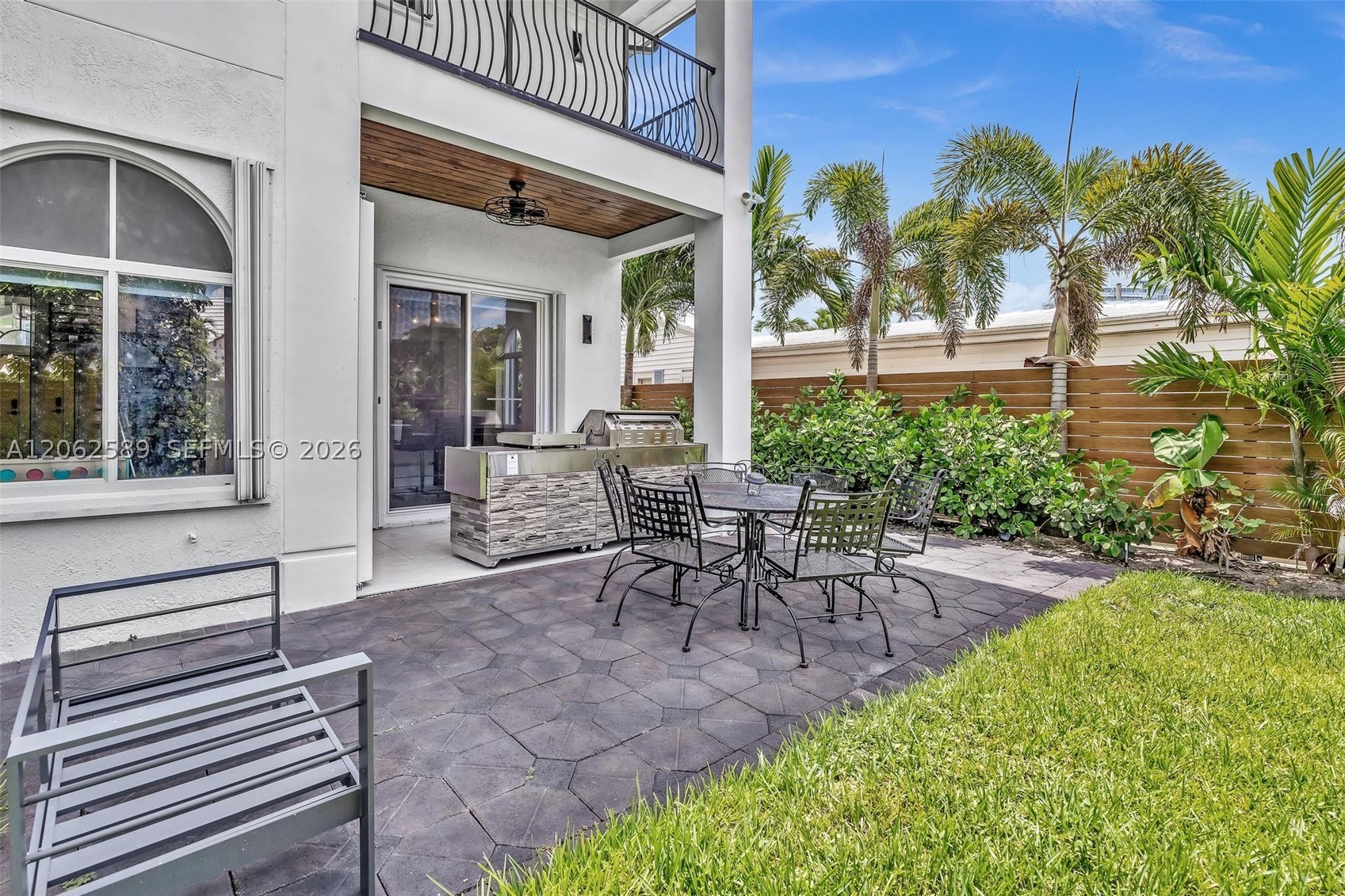 2521 Center Ave Fort Lauderdale, FL 33305