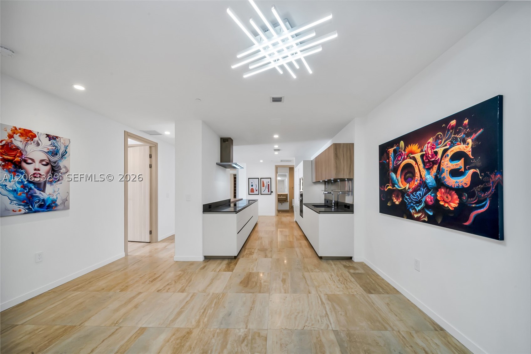 image Brickell Flatiron24