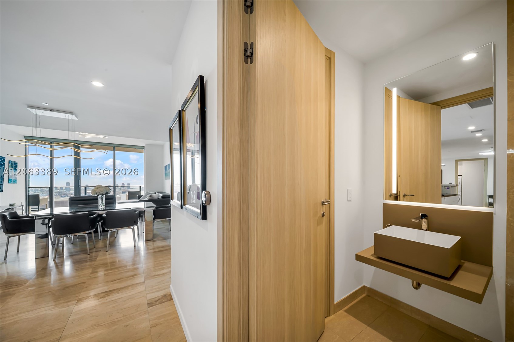 image Brickell Flatiron29