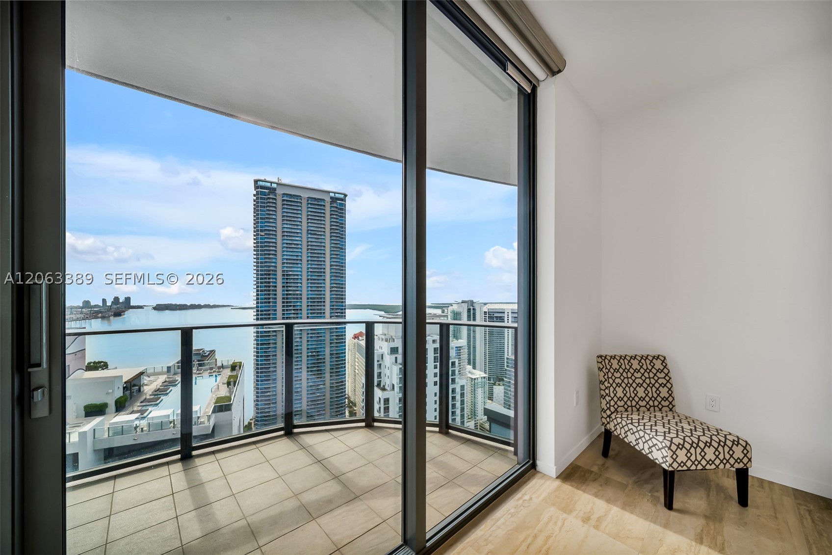 image Brickell Flatiron49