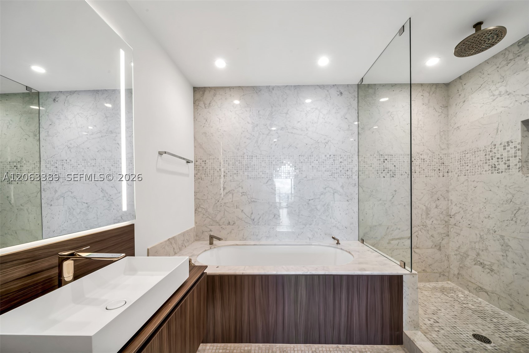 image Brickell Flatiron58