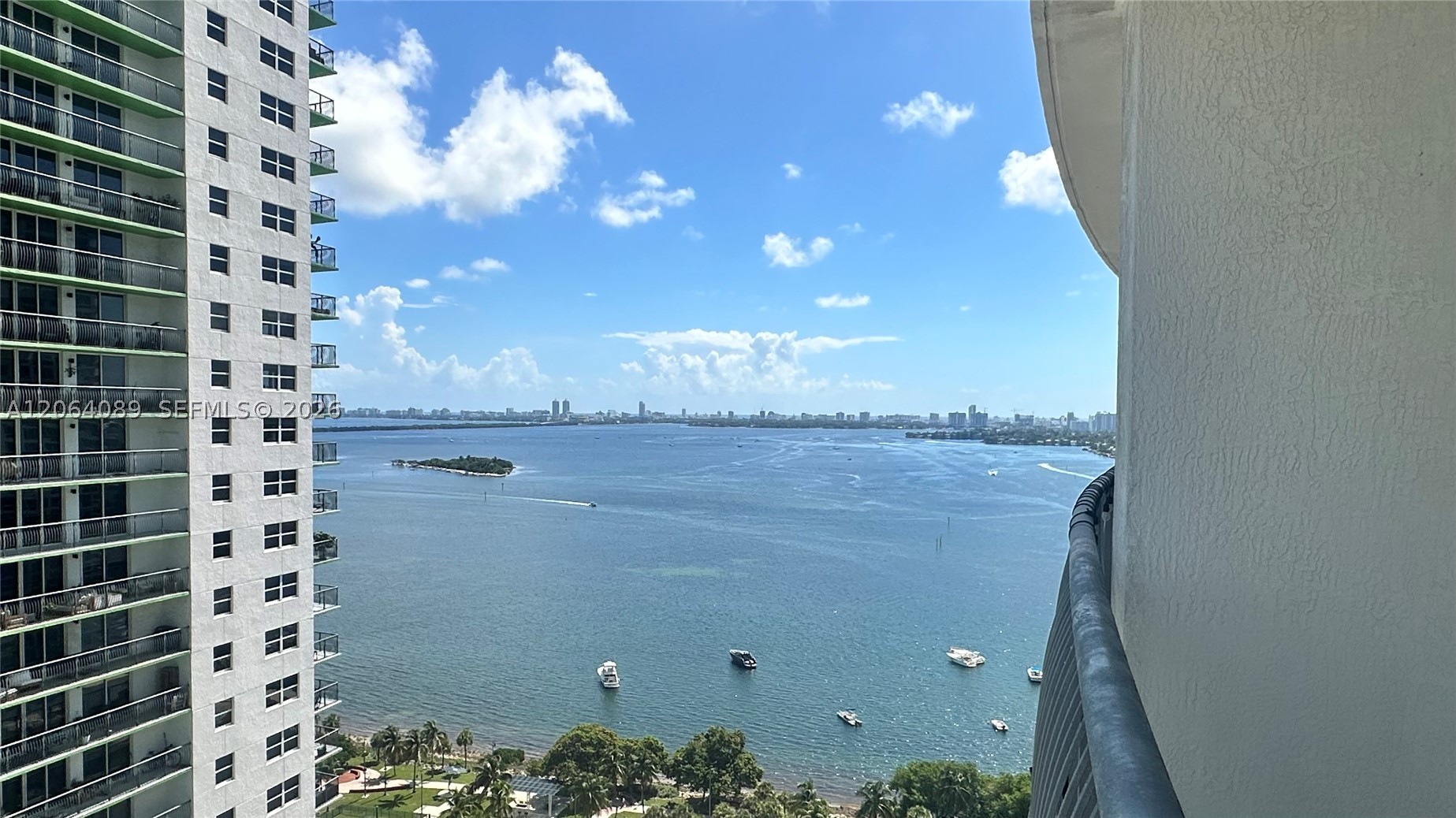 1750 N Bayshore Dr #2607