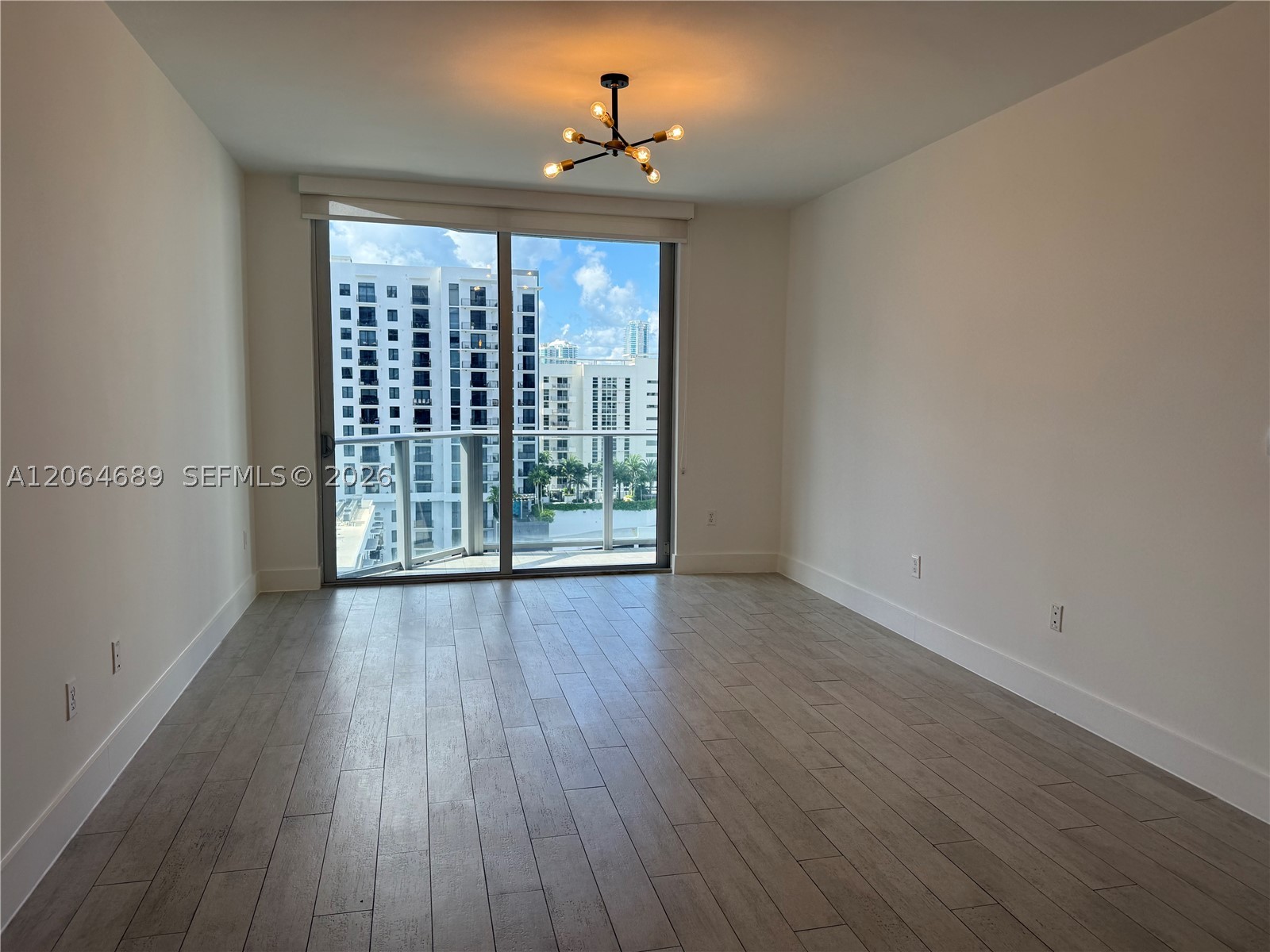 image Brickell Ten3