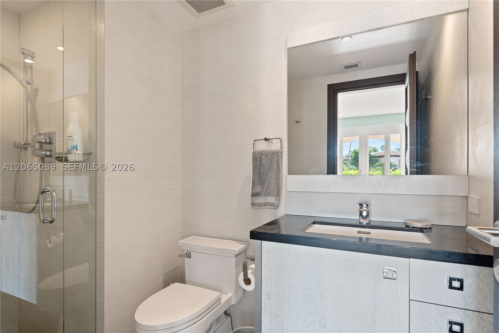 19216 Fisher Is Dr #19216 Fisher Island, FL 33109