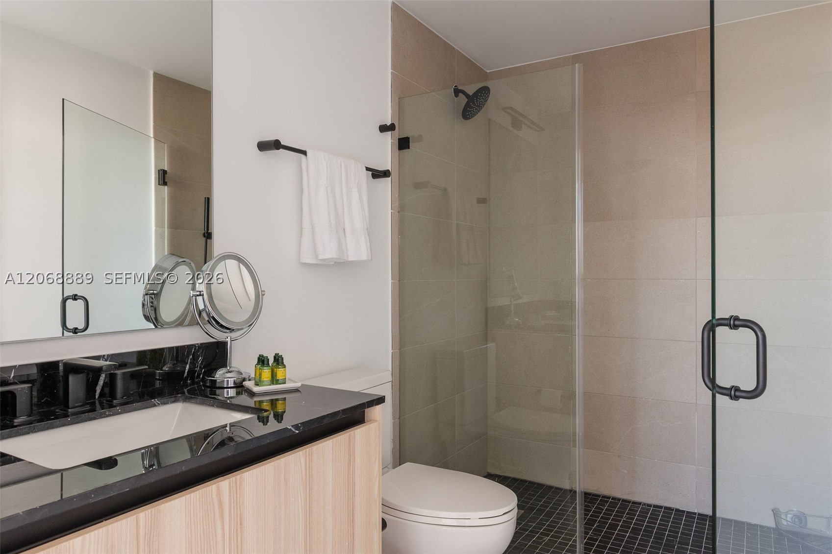 225 N Miami Ave #1702 Miami, FL 33128