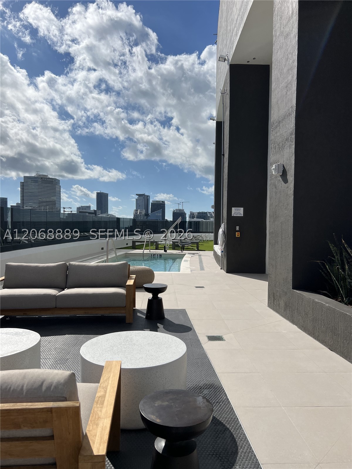 225 N Miami Ave #1702 Miami, FL 33128