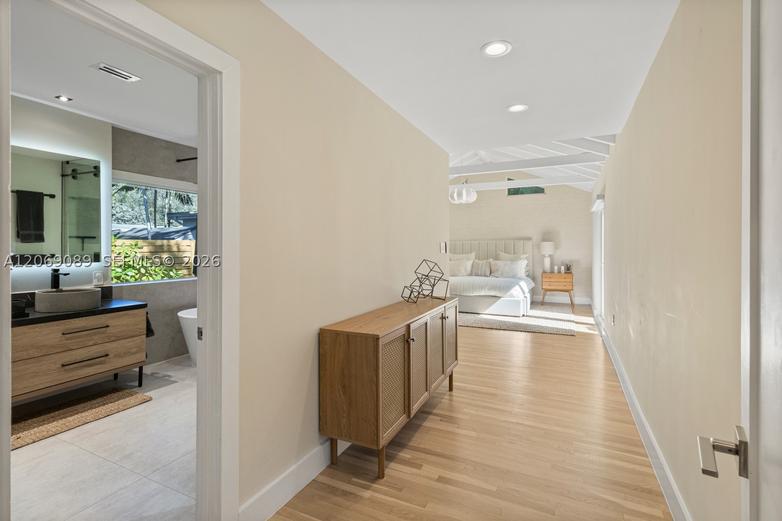 4011 Hardie Ave Miami, FL 33133