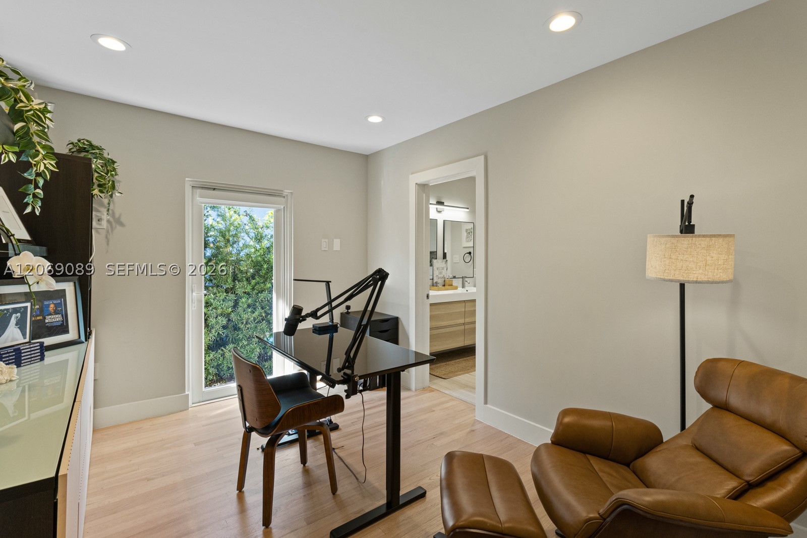 4011 Hardie Ave Miami, FL 33133