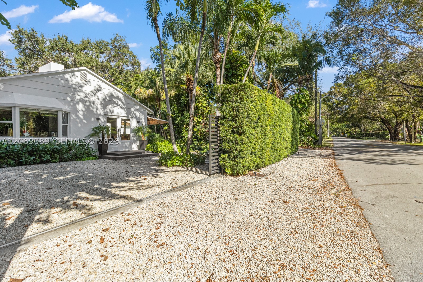 4011 Hardie Ave Miami, FL 33133