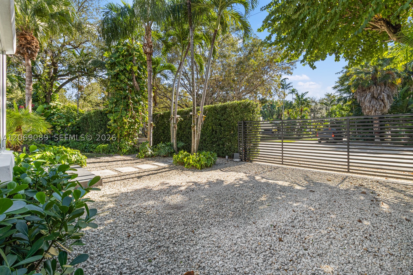 4011 Hardie Ave Miami, FL 33133