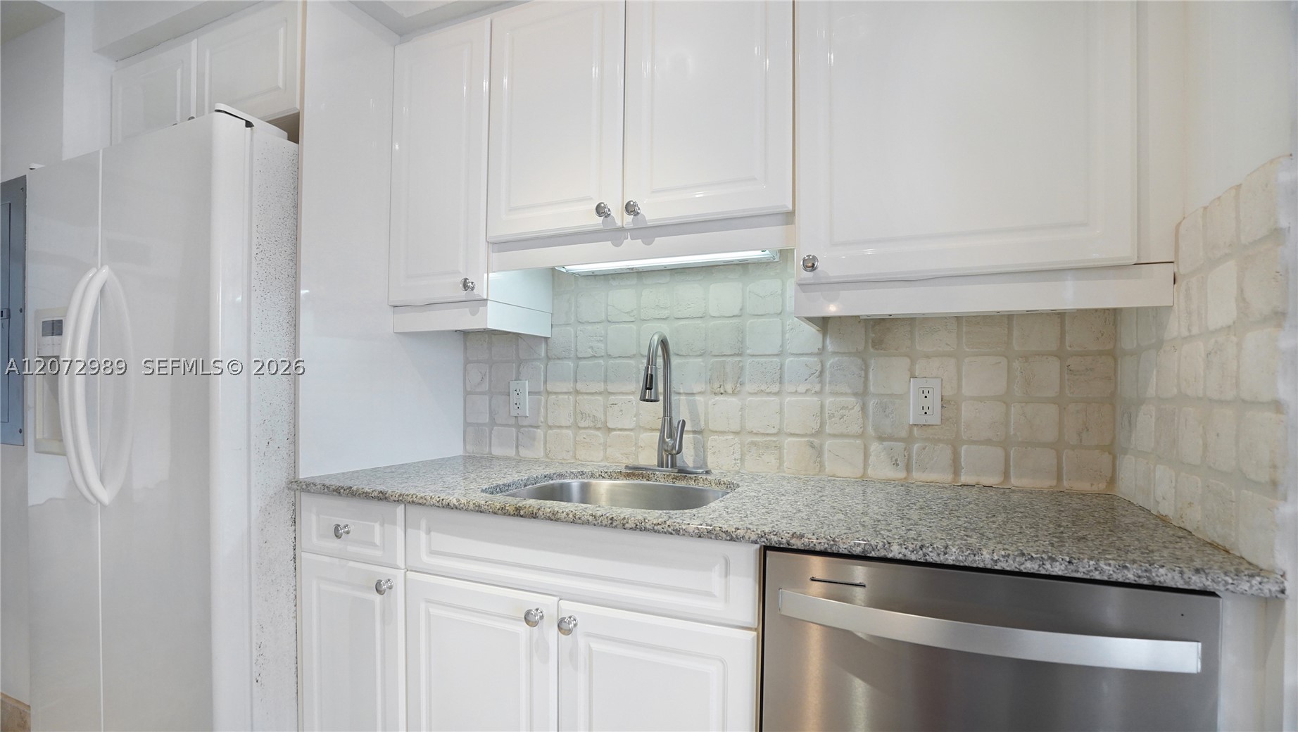4775 Collins Ave #502 Miami Beach, FL 33140