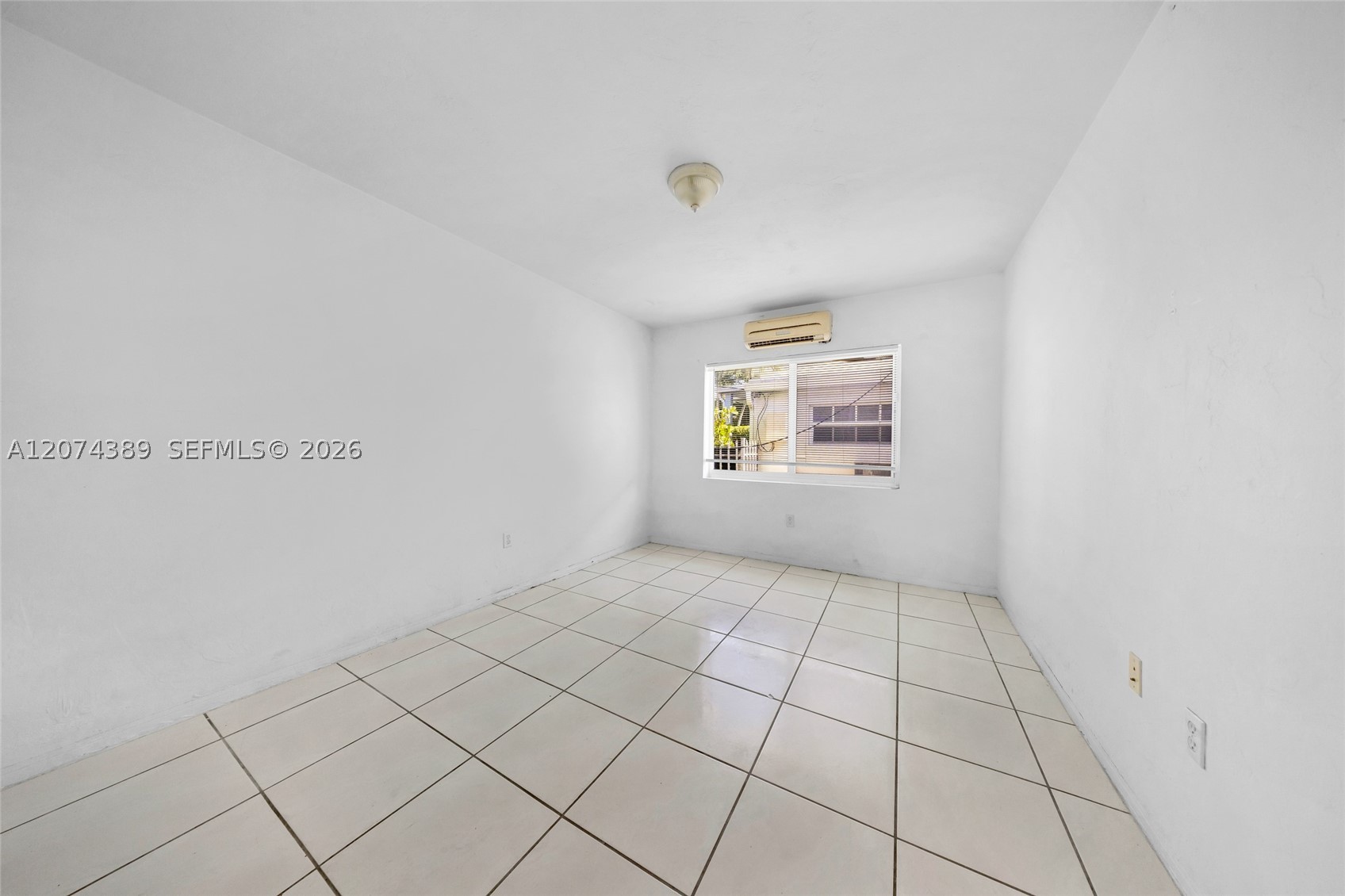 625 75th St Miami Beach, FL 33141