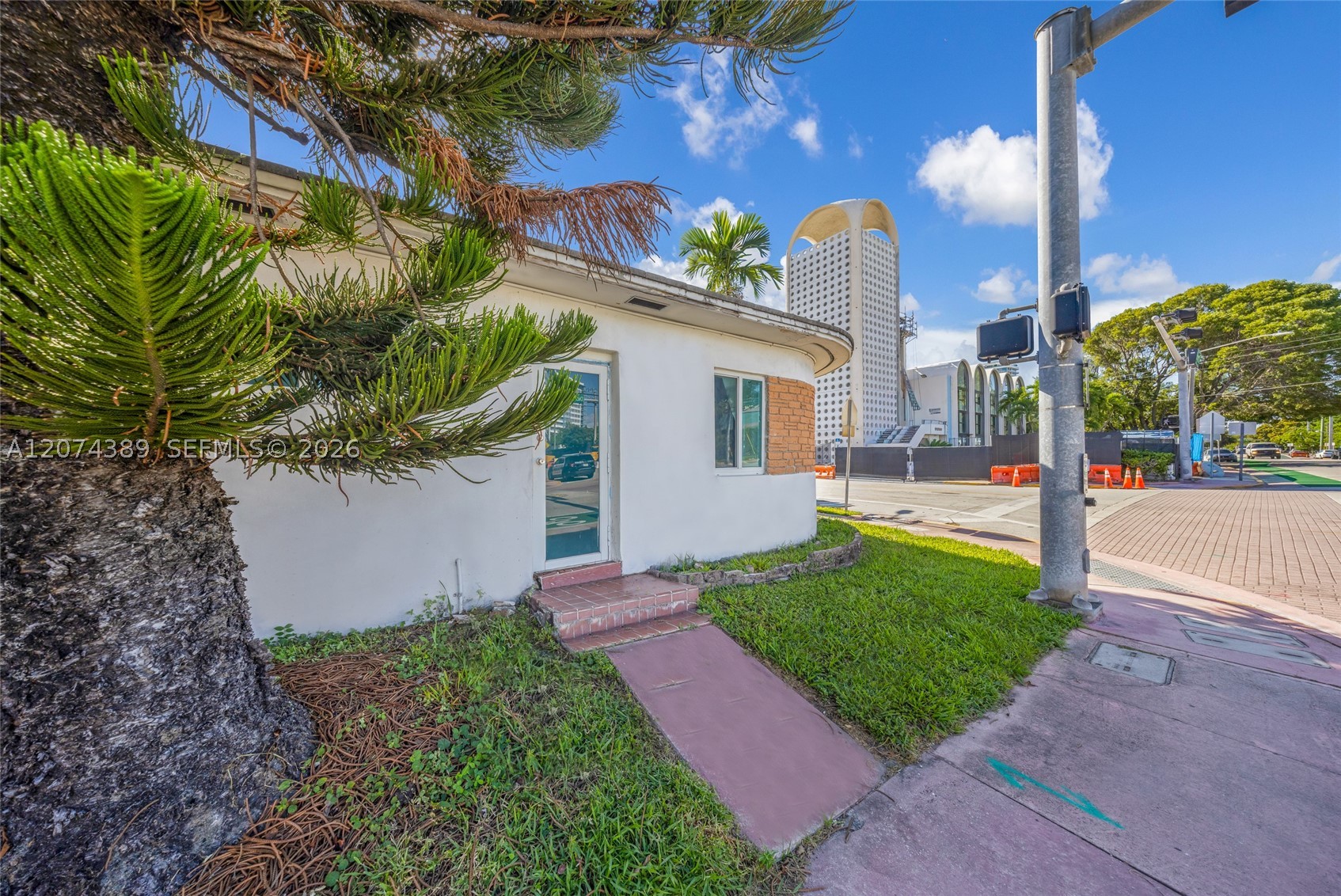 625 75th St Miami Beach, FL 33141