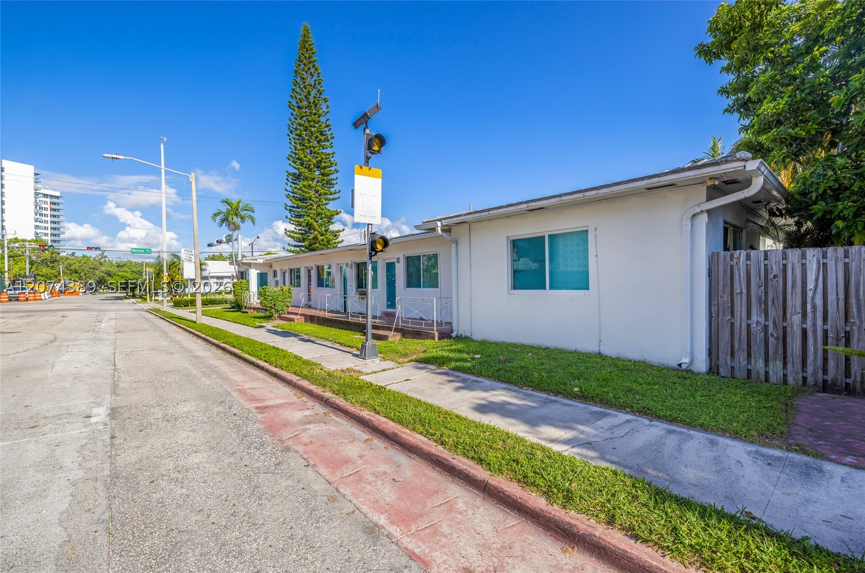 625 75th St Miami Beach, FL 33141