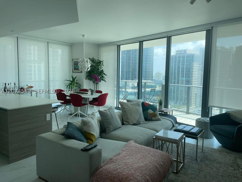 image Dua Miami17
