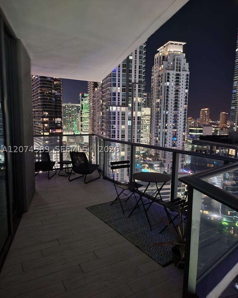 image Dua Miami3