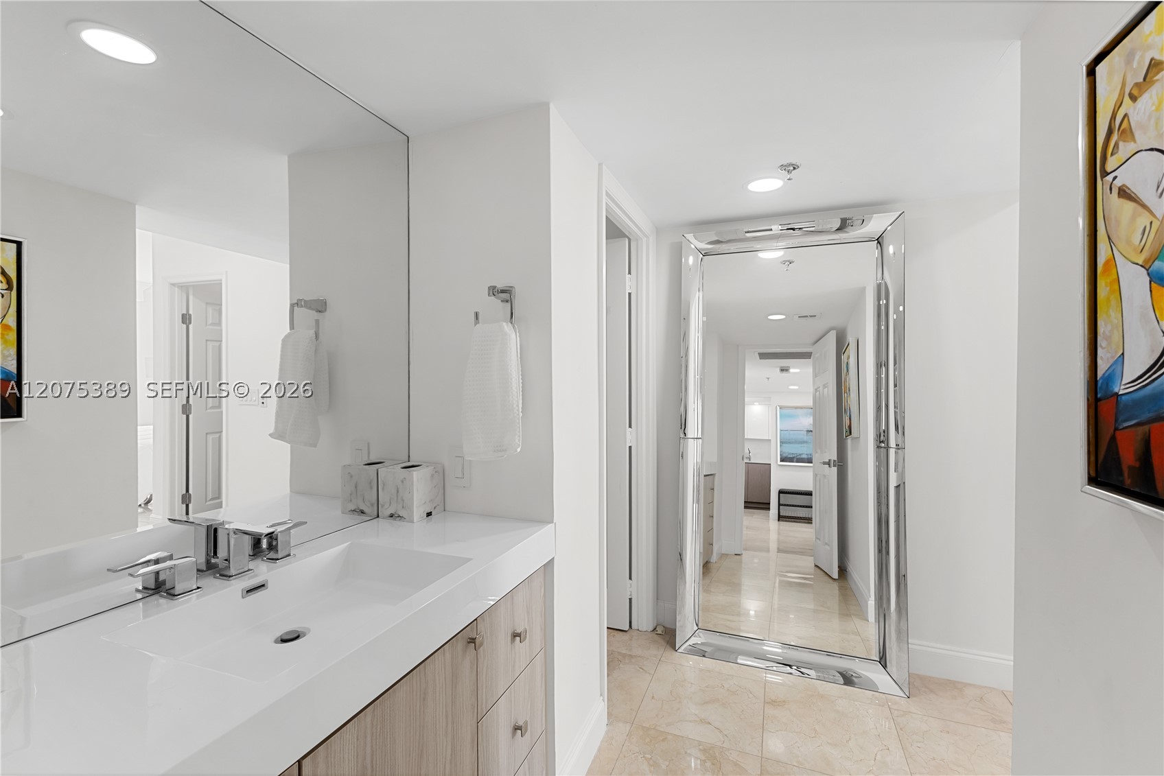 image Brickell Key One19