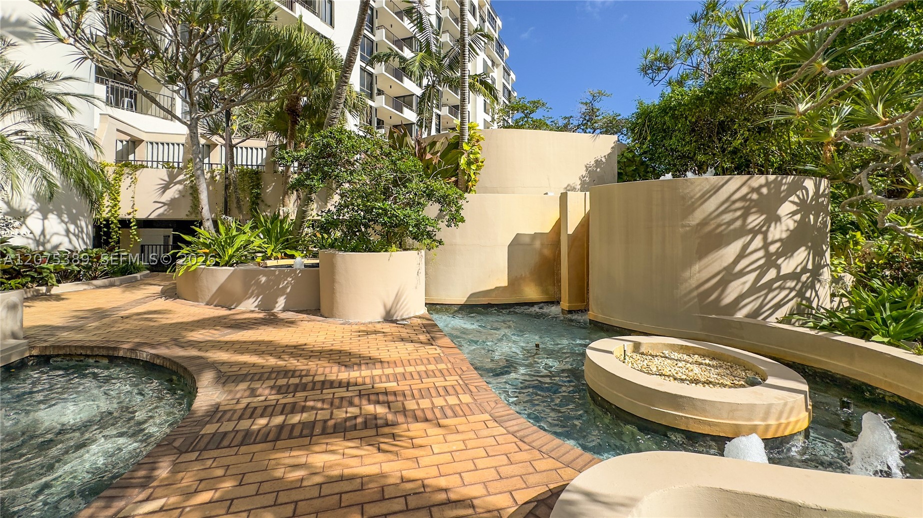 image Brickell Key One31
