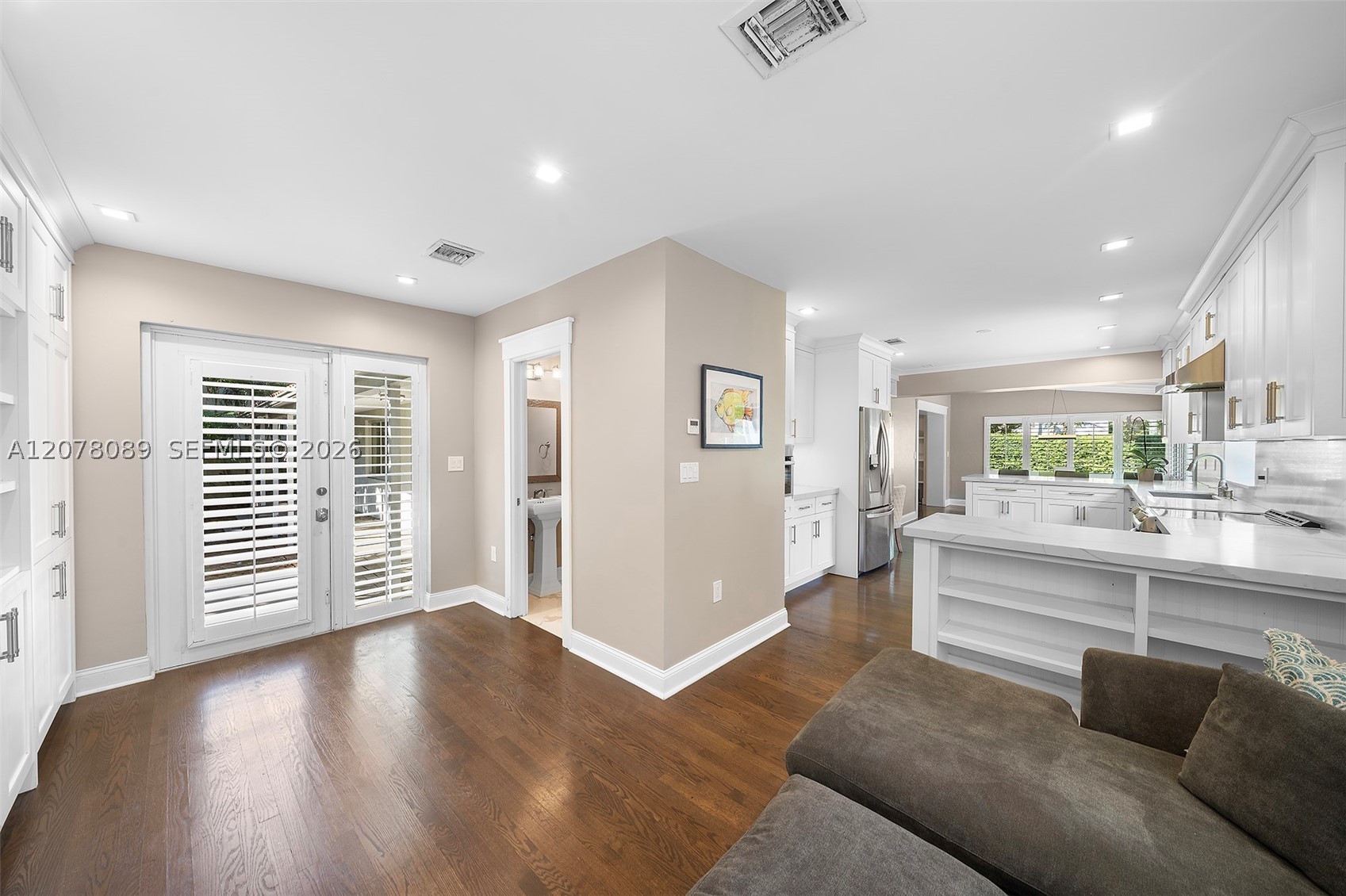 2400 Trapp Ave Miami, FL 33133