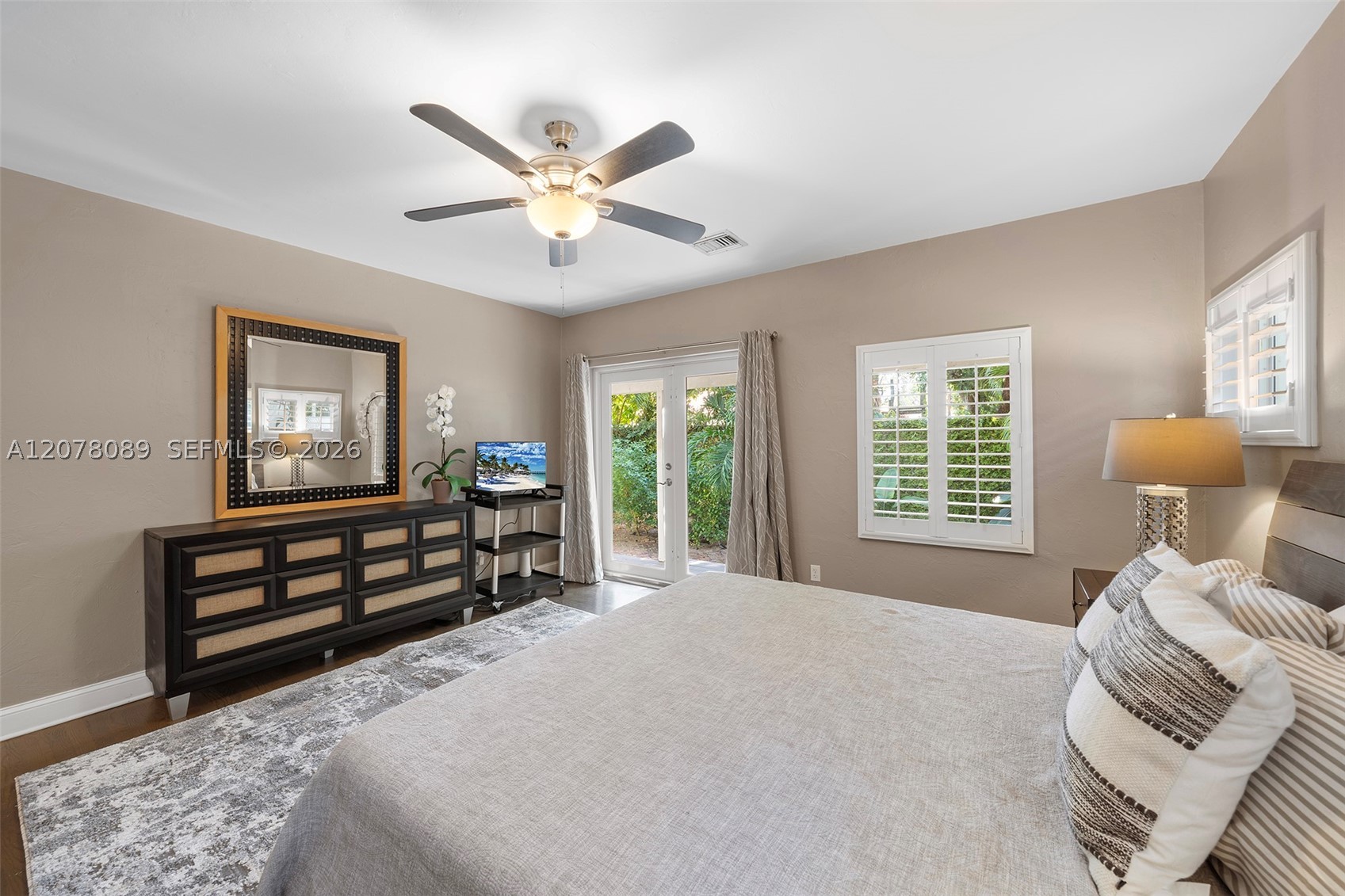 2400 Trapp Ave Miami, FL 33133