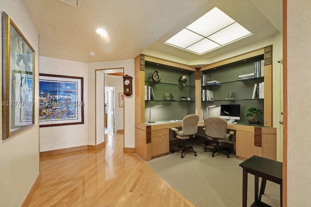 21150 Point Pl #3004 Aventura, FL 33180