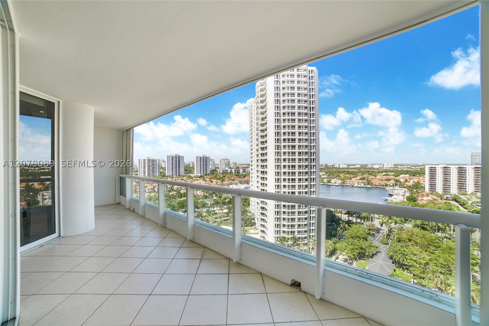 21150 Point Pl #3004 Aventura, FL 33180