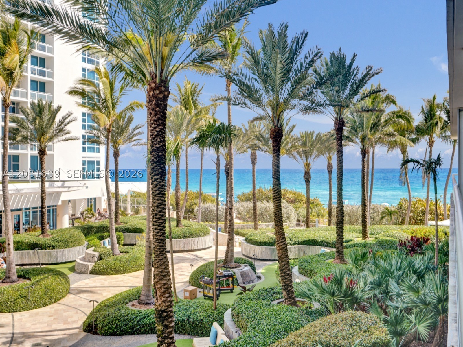 6799 Collins Ave #201