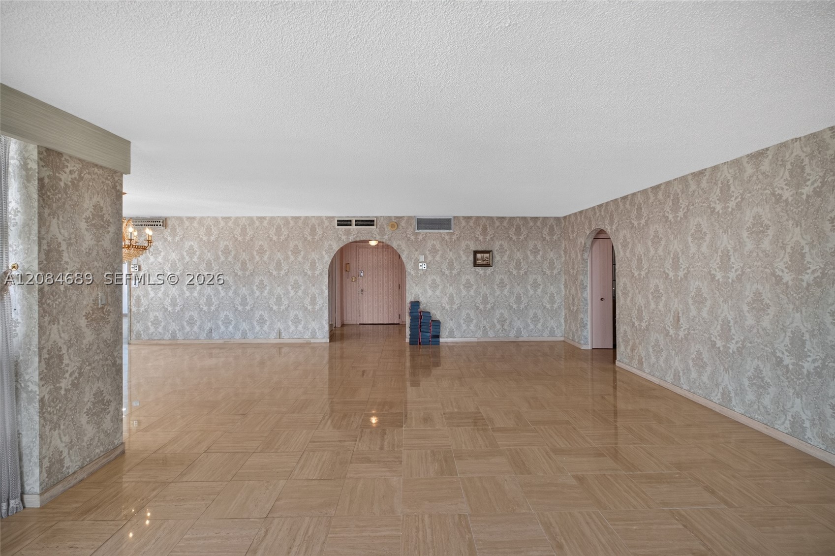 5660 W Collins Ave #6D Miami Beach, FL 33140