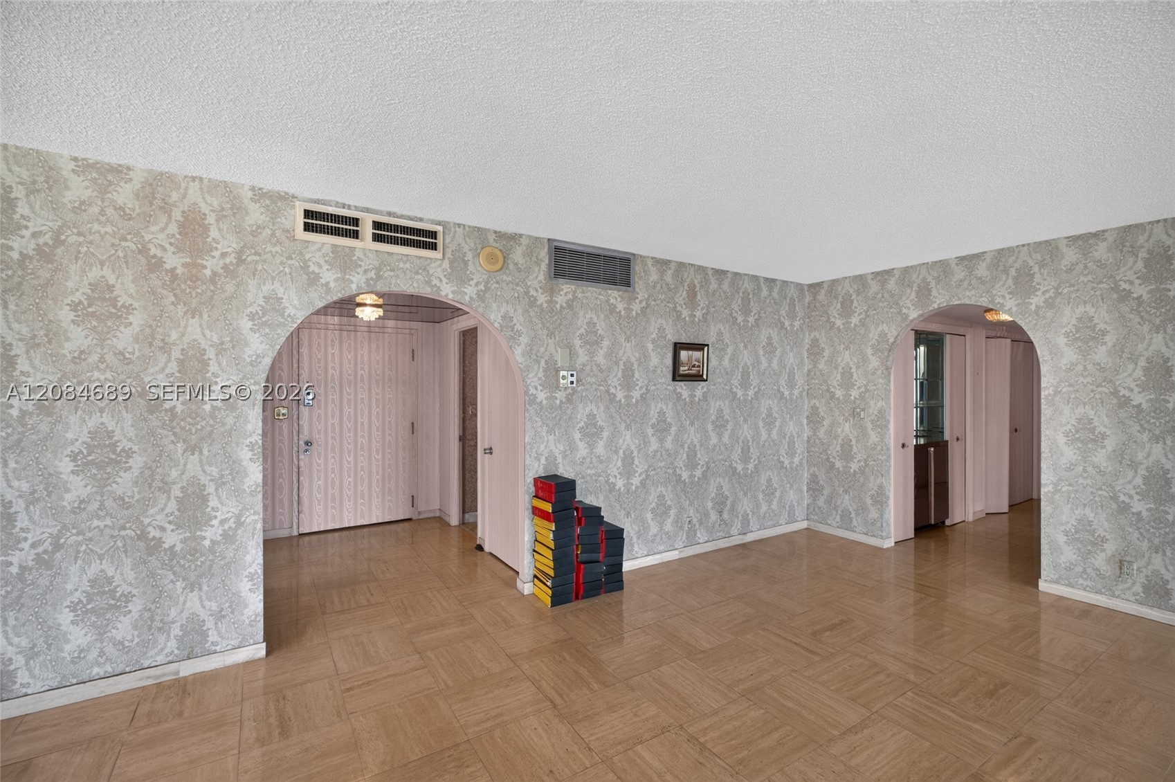 5660 W Collins Ave #6D Miami Beach, FL 33140