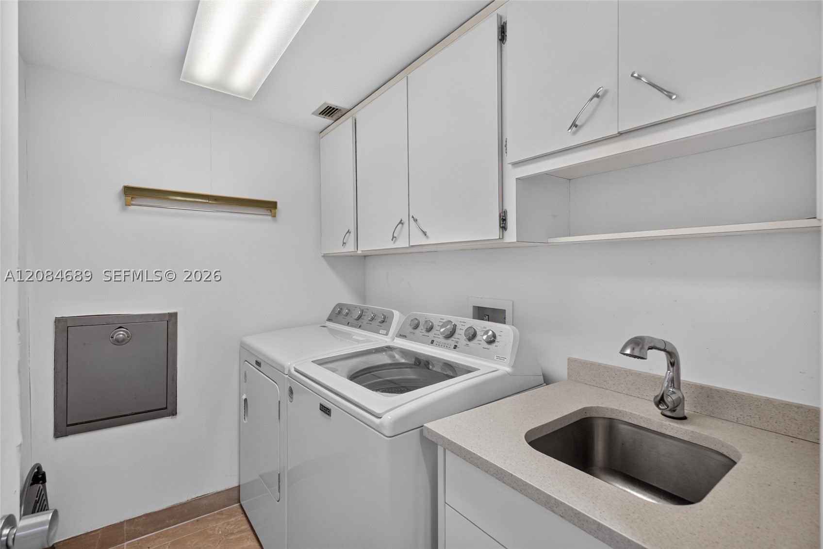 5660 W Collins Ave #6D Miami Beach, FL 33140