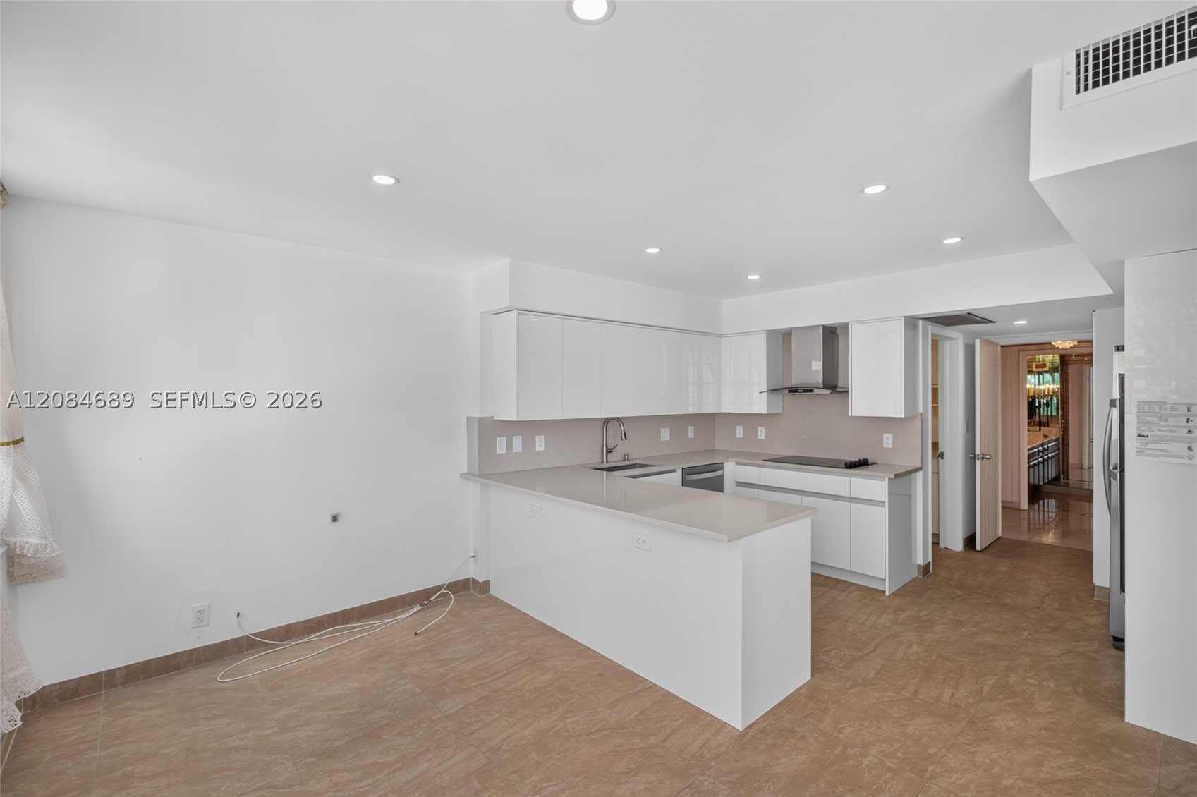 5660 W Collins Ave #6D Miami Beach, FL 33140