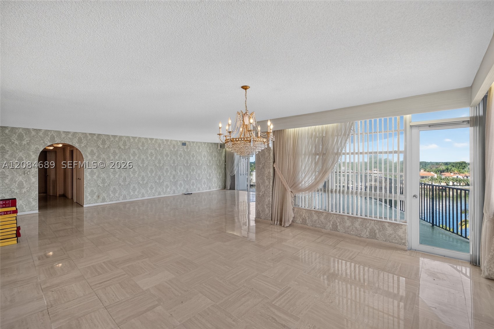 5660 W Collins Ave #6D Miami Beach, FL 33140