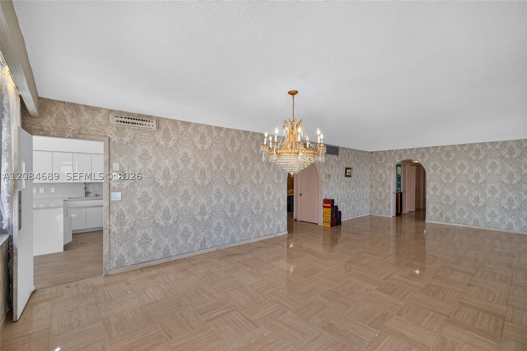 5660 W Collins Ave #6D Miami Beach, FL 33140