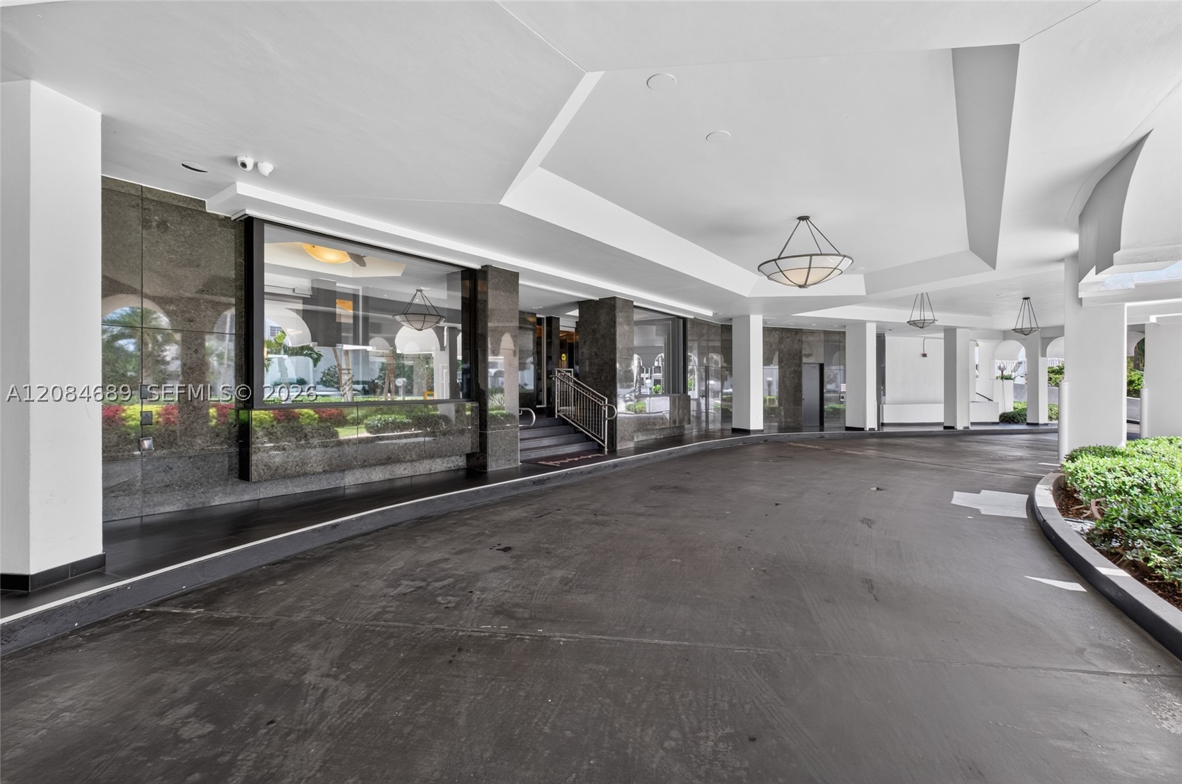 5660 W Collins Ave #6D Miami Beach, FL 33140