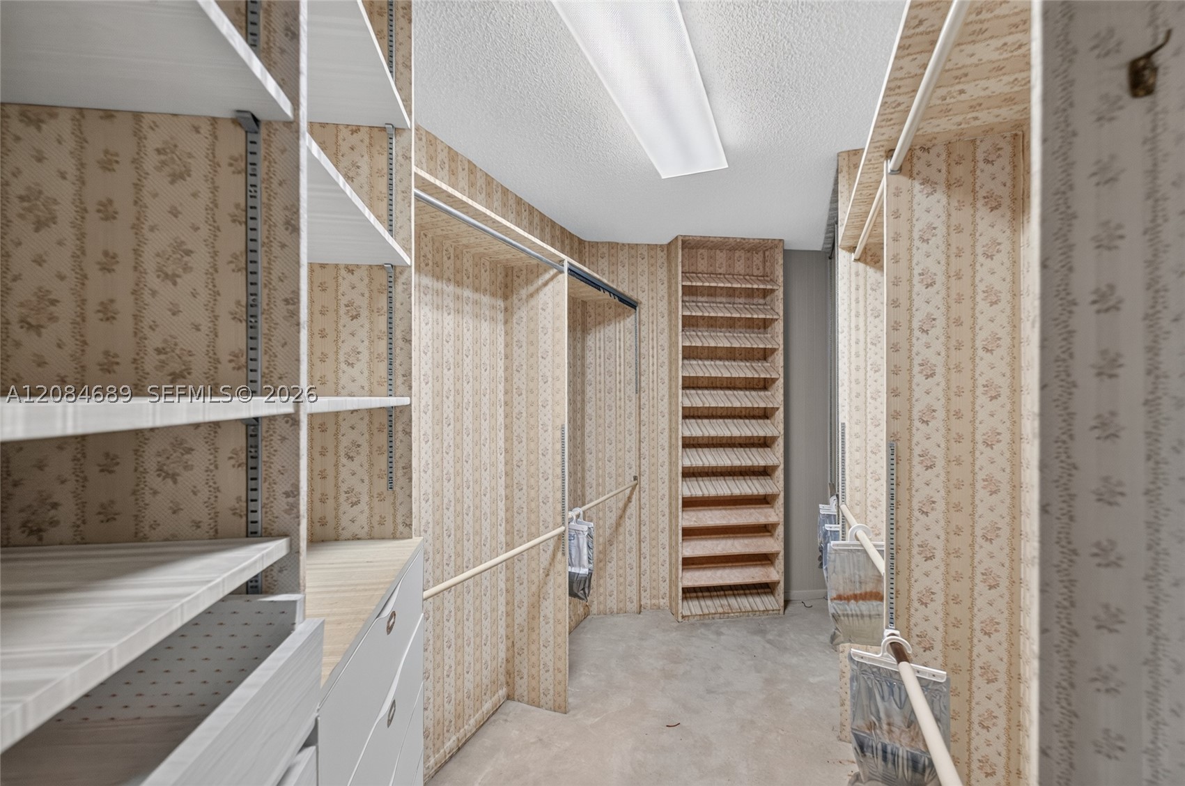 5660 W Collins Ave #6D Miami Beach, FL 33140
