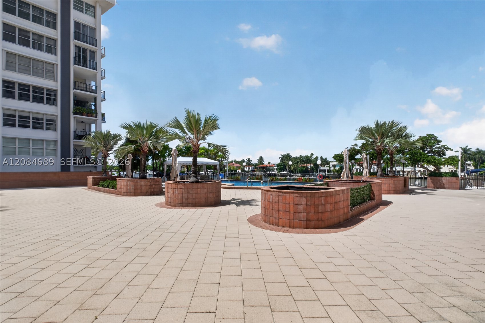 5660 W Collins Ave #6D Miami Beach, FL 33140