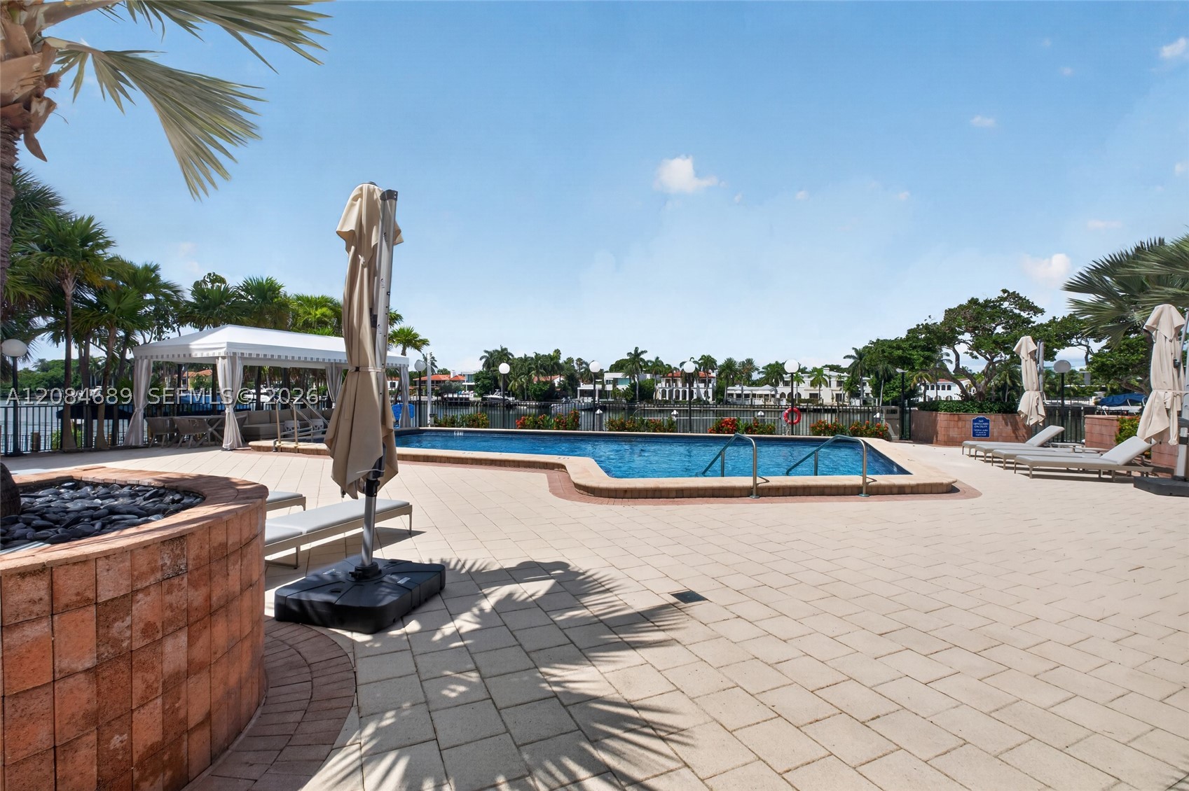 5660 W Collins Ave #6D Miami Beach, FL 33140