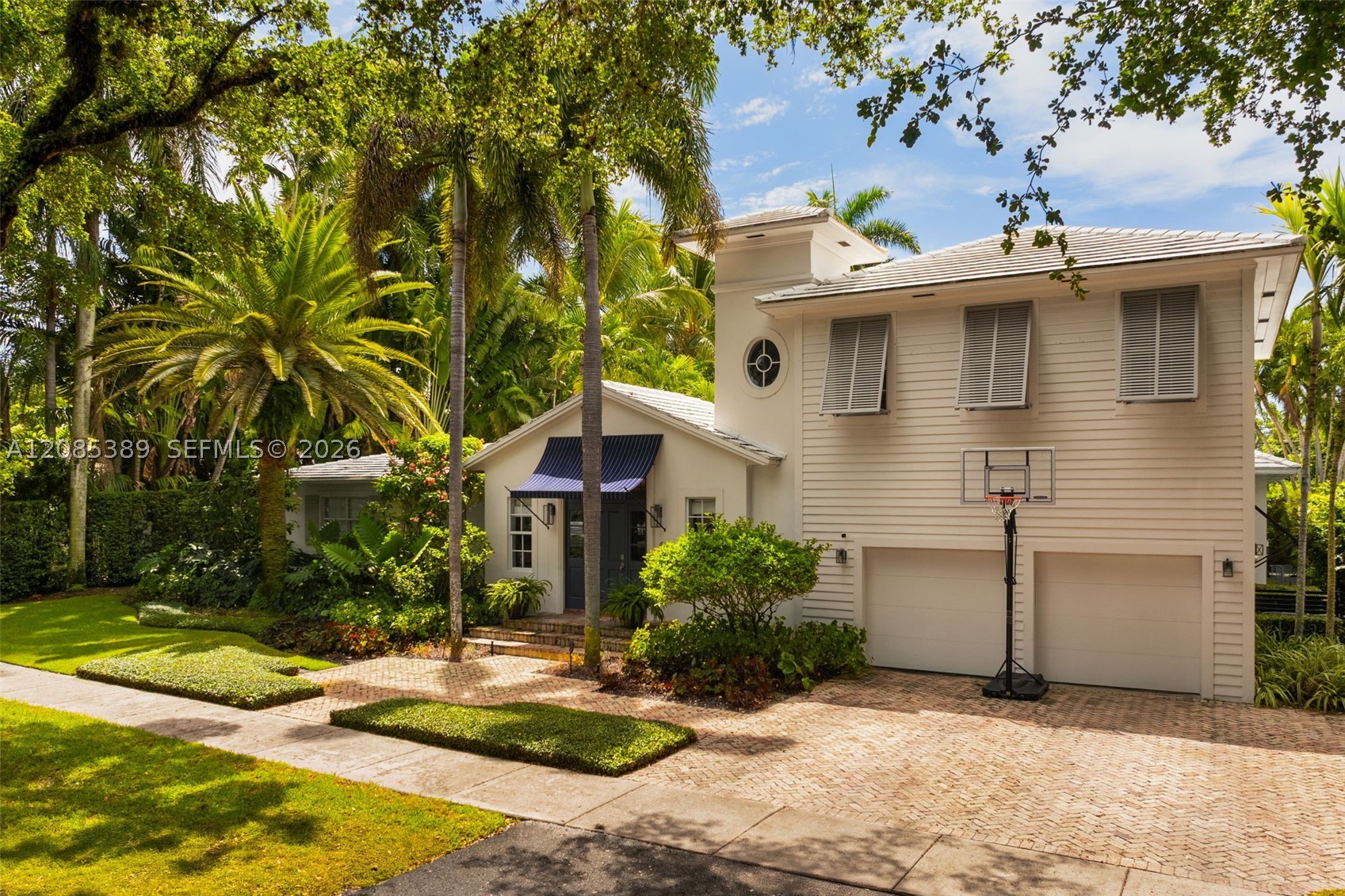 444 Bargello Ave
