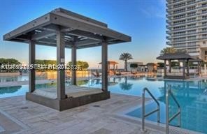 image Beach Club 22