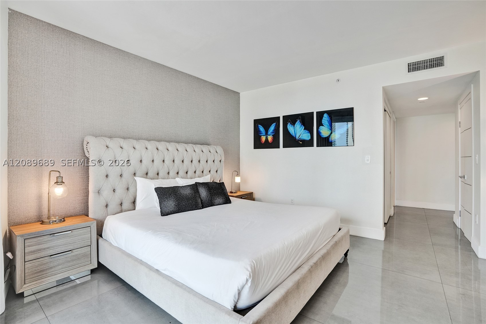 image Beachwalk Condominium10
