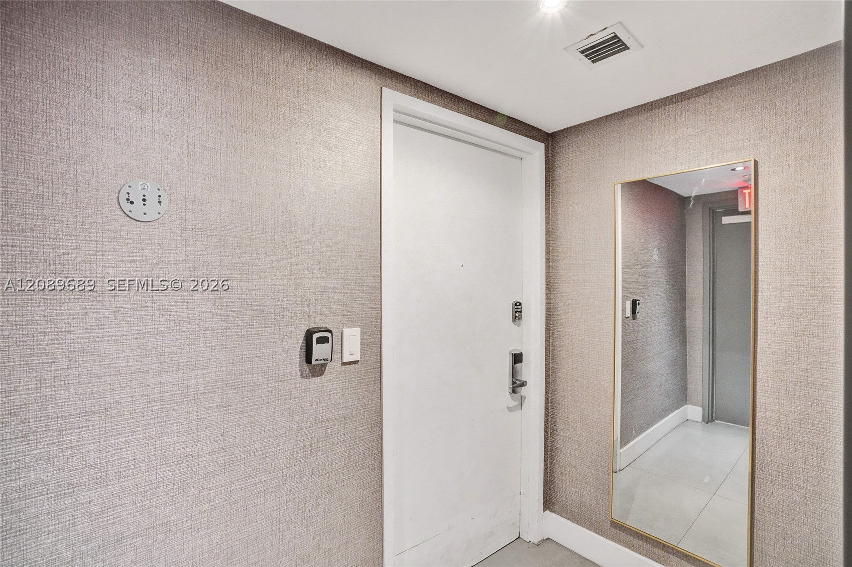image Beachwalk Condominium12