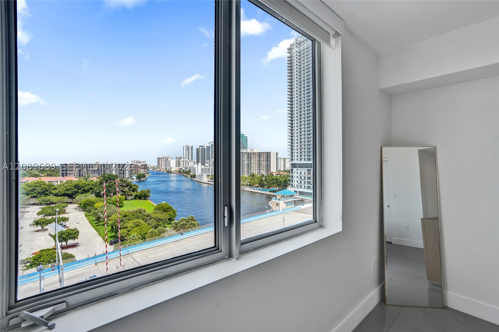 image Beachwalk Condominium17