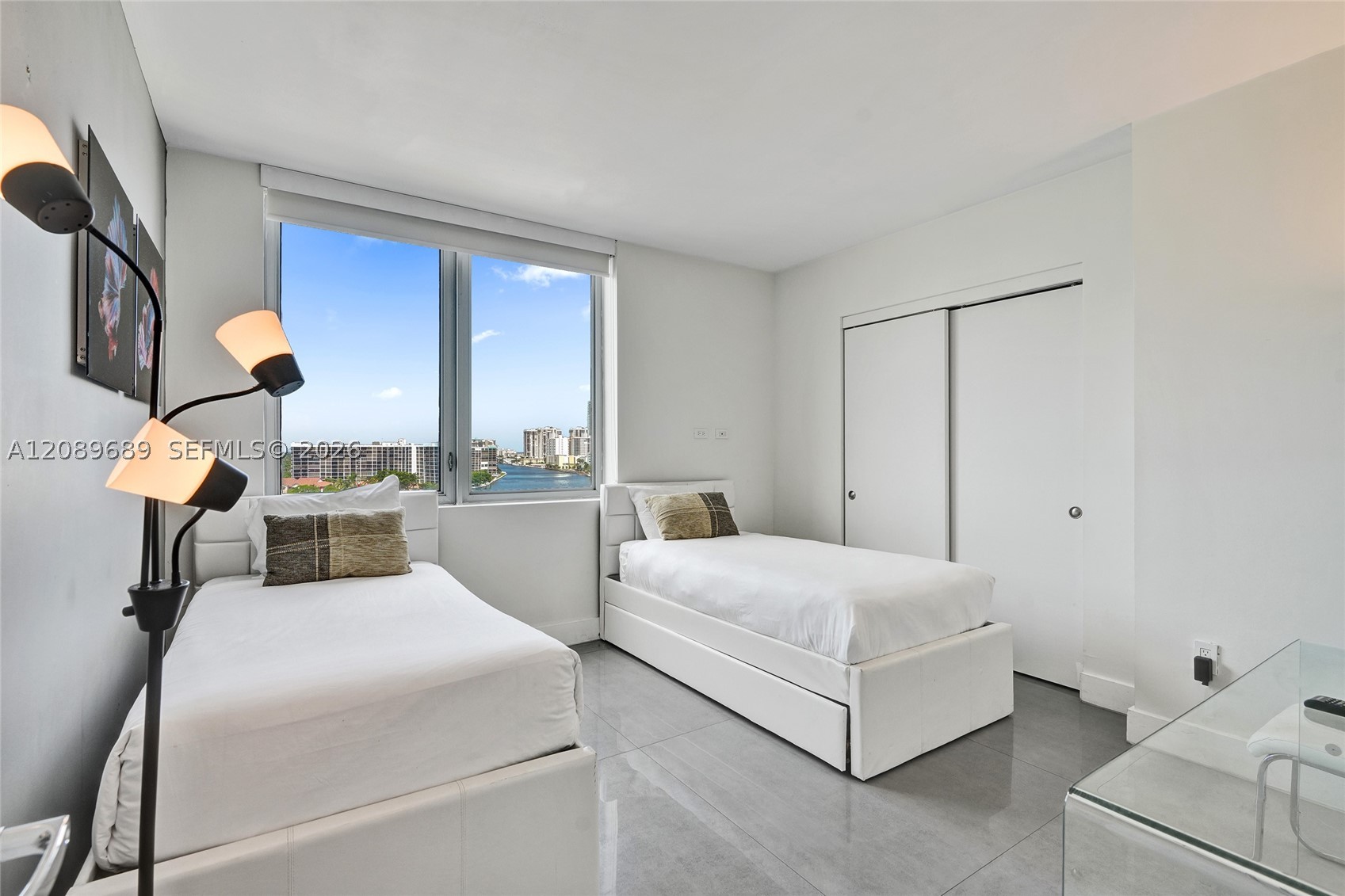 image Beachwalk Condominium22