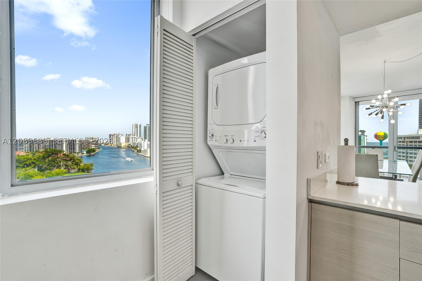image Beachwalk Condominium26
