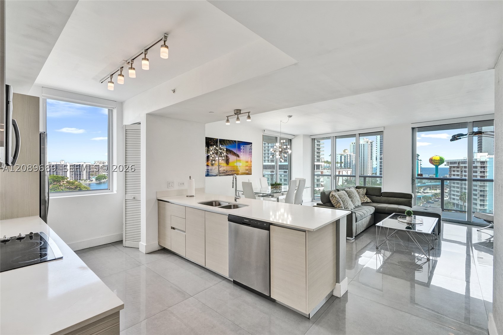image Beachwalk Condominium31