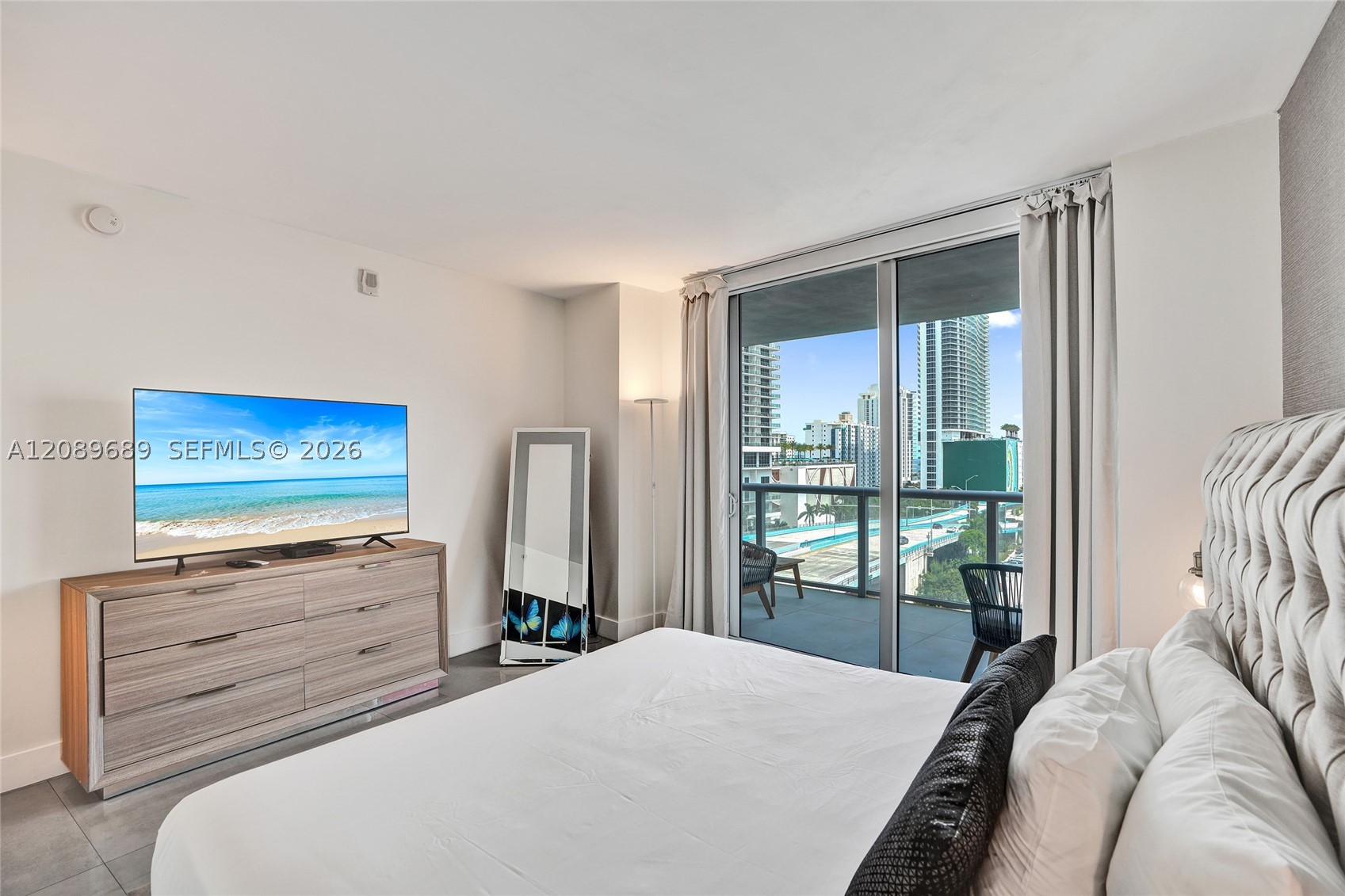 image Beachwalk Condominium33